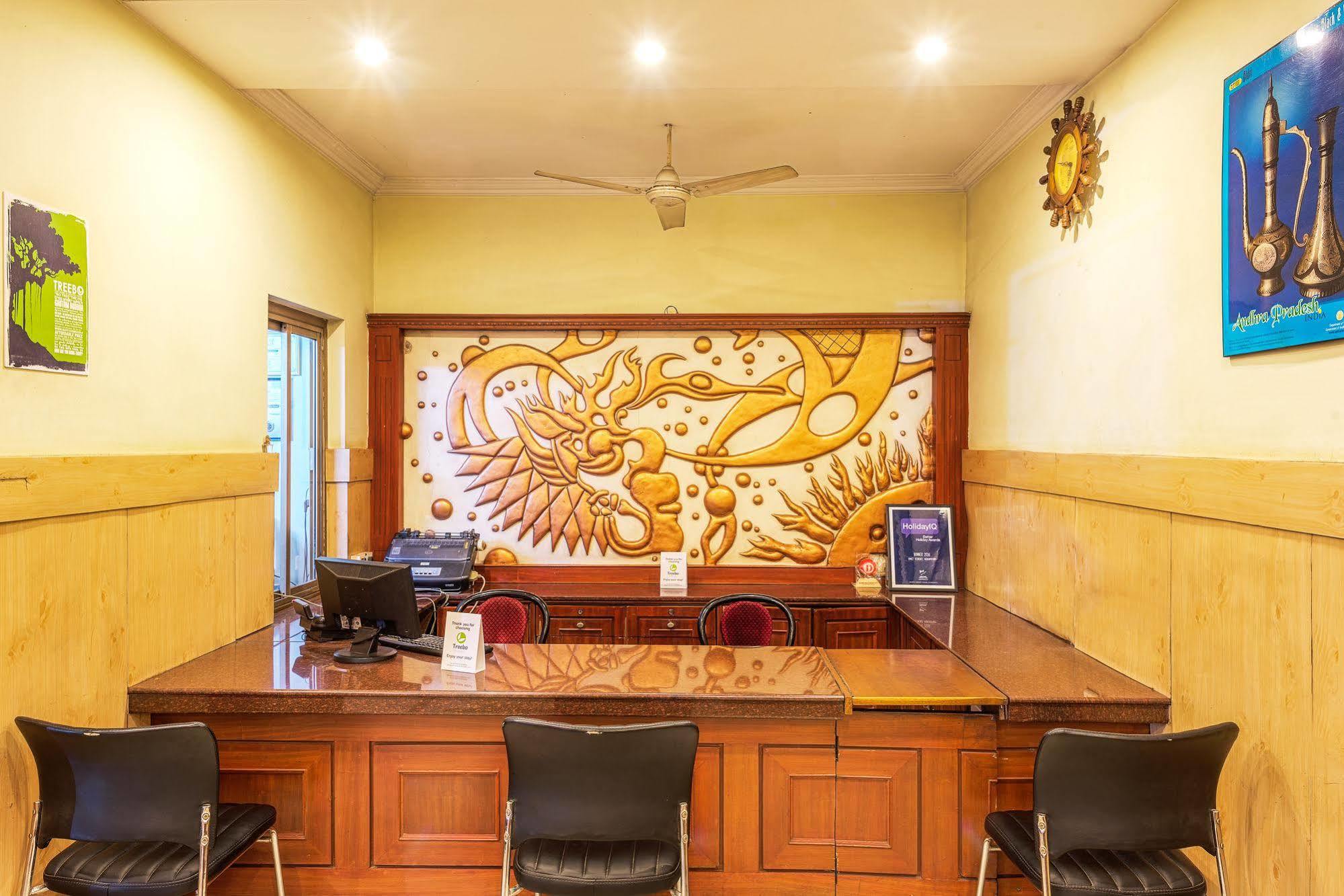 Hotel Saaket Residency Visakhapatnam Exteriör bild